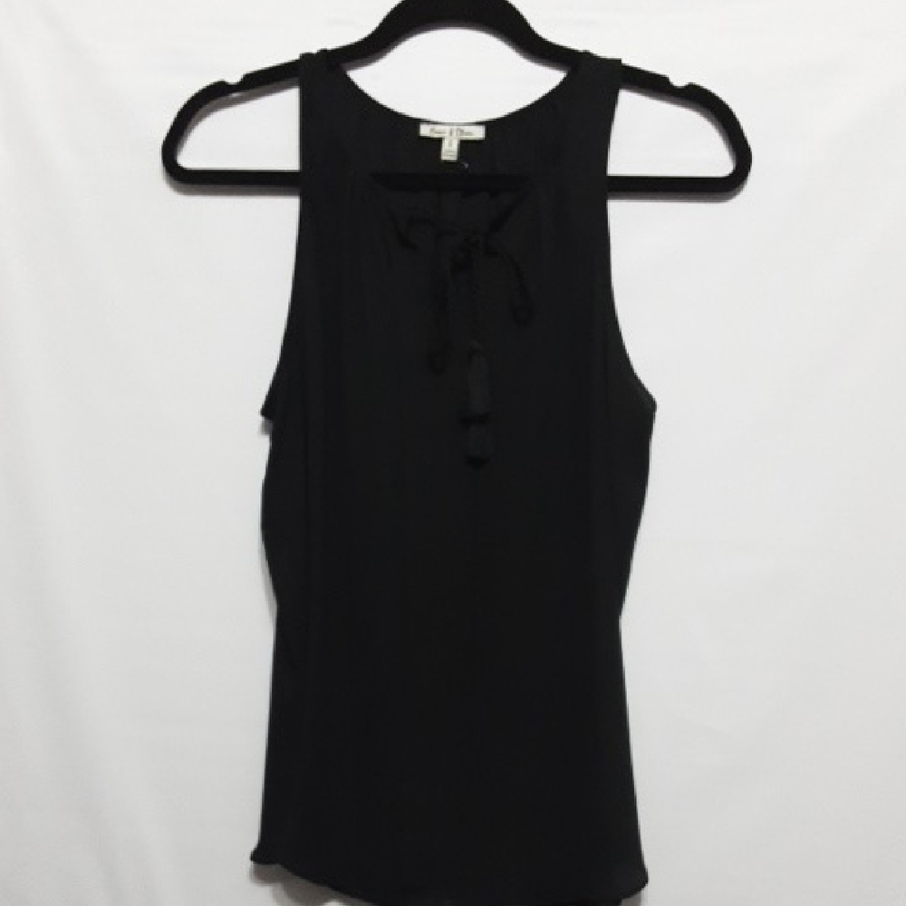 EMMA&OLIVIA Black Sleeveless Women's S Tie Neck Closure  Top‎